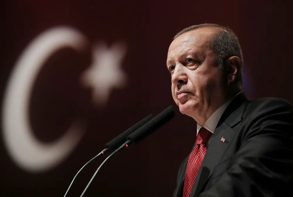 Cumhurbaşkanı Erdoğan İstiklal Marşı ve Mehmet Akif mesajı yayımladı