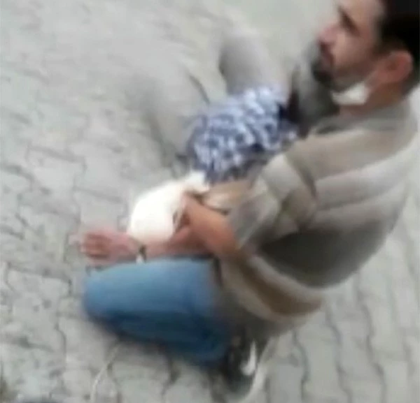 Bursa’da eşini sokak ortasında böyle vurdu