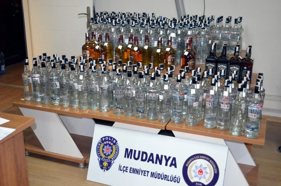 Bursa’da 300 litre sahte içki ele geçirildi   