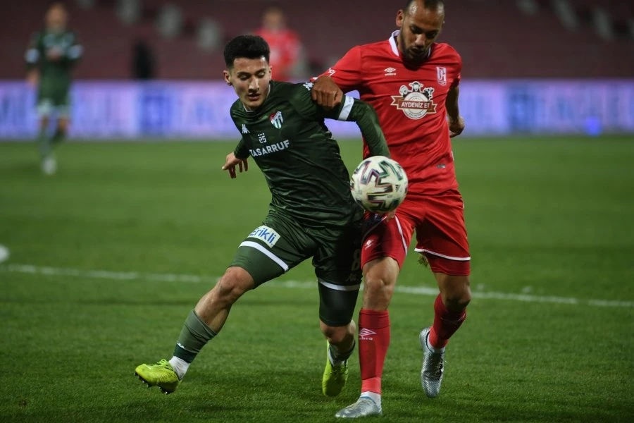 Bursaspor, Play-Off iddiasında yara aldı