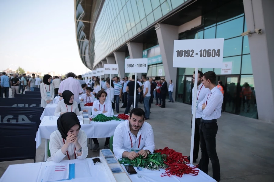 Bursaspor başkanını seçmek için 1 Haziranda yapılacak açıklamayı bekliyor   