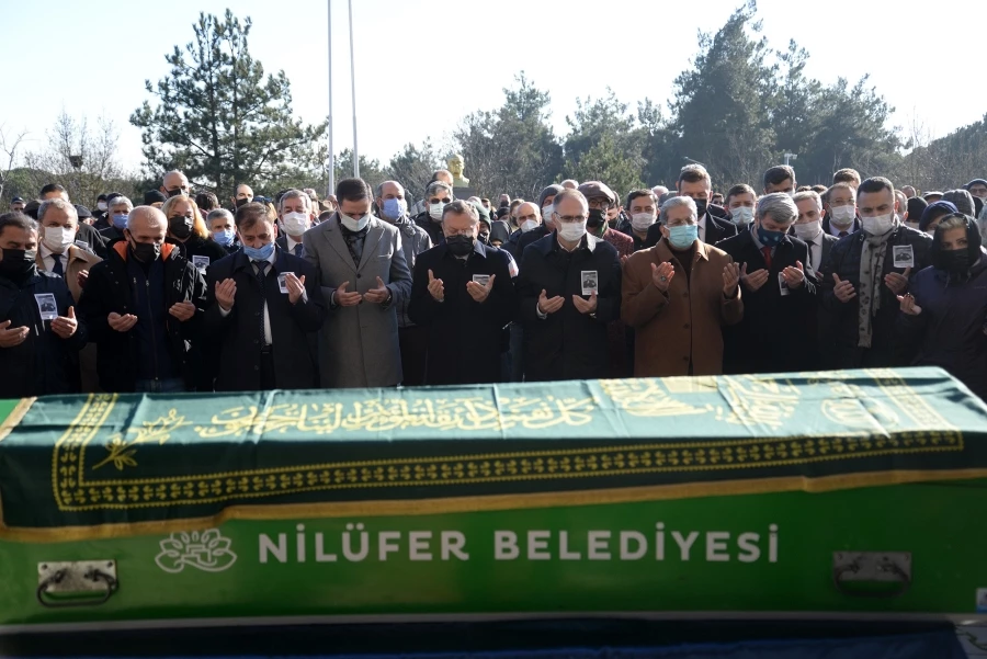 Zaim Hoca dualarla uğurlandı   