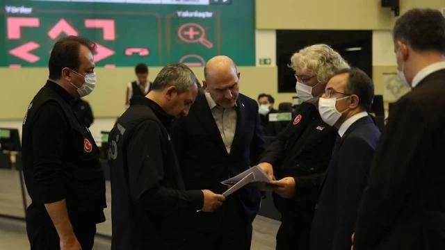 Bakan Soylu, kar yağışına karşı alınan tedbirleri inceledi