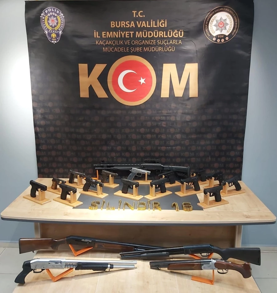 Bursa’da silindir operasyonu: 14 silah ele geçirildi 
