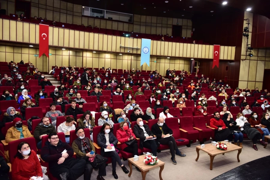 Dijital pazarlama Akademisi mezunlarını verdi