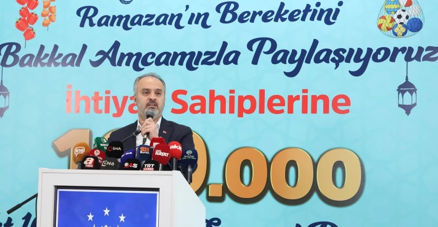 Mahalle bakkallarında Ramazan bereketi