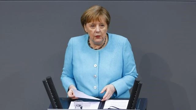 Merkel, Ukrayna’nın 2008’de NATO’ya alınmama kararını savundu