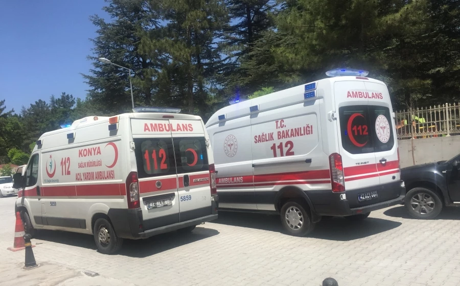 Konya’da iki otomobil çarpıştı: 3 yaralı 