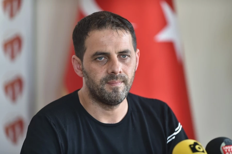 İnegölspor Kulüp Başkanı Kani Ademoğlu, sezon değerlendirmelerinde bulundu.