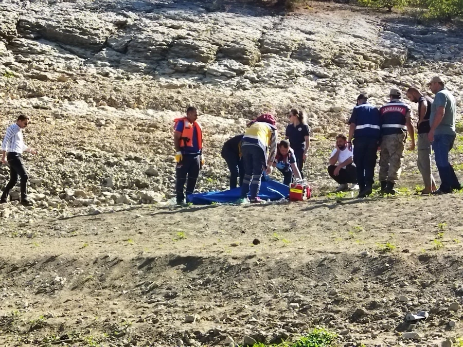 16 yaşındaki çocuk baraj gölünde boğuldu   