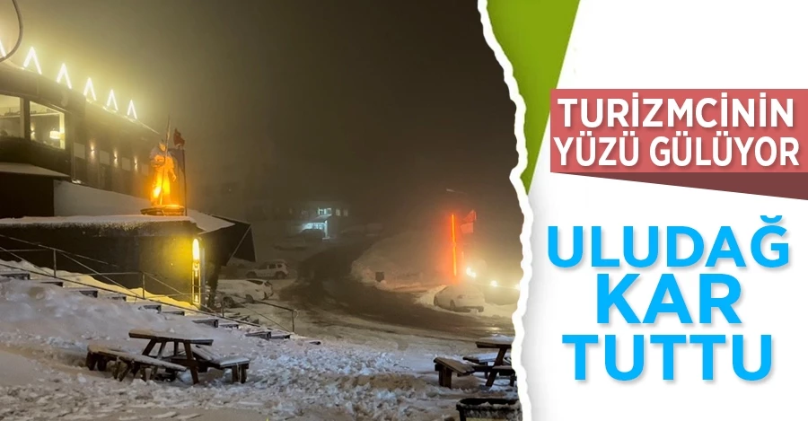 Kar kalınlığı 16 santimetreyi geçti, vatandaşlar Uludağ’a akın etti