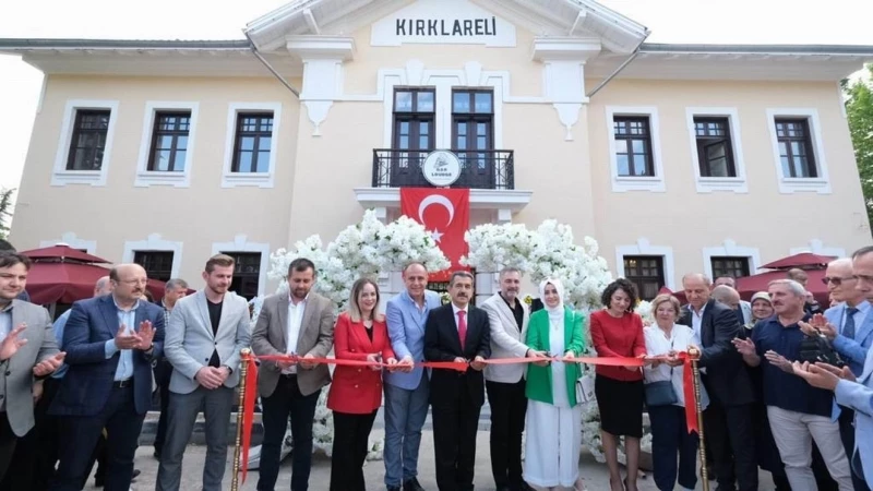 Tarihi Kırklareli Gar binasında restoran ve kadın kooperatifi satış noktası açıldı
