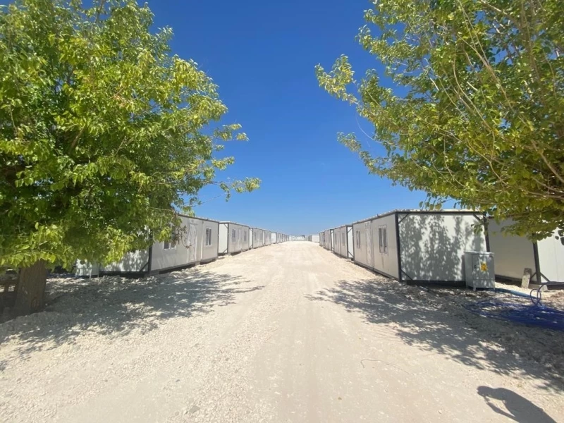 İzmit Belediyesi Adıyaman’daki konteyner yaşam alanını tamamladı
