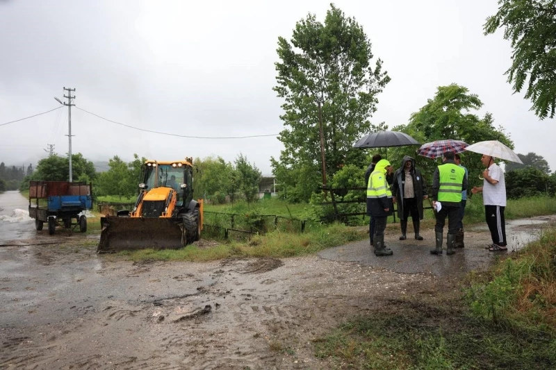 Aşırı kuvvetli yağışa Sakarya Büyükşehir Belediyesi’nden anında müdahale

