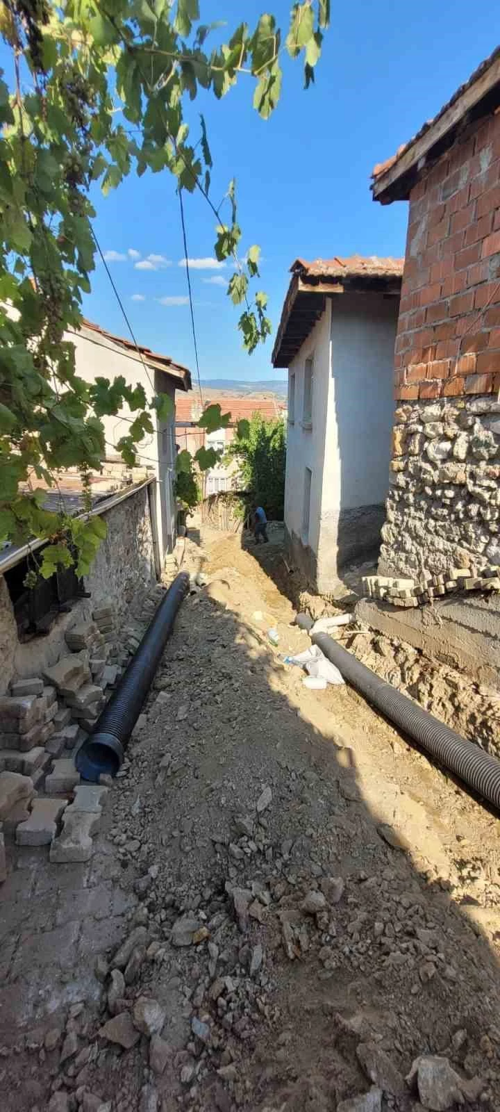 İnhisar’da kanalizasyon yenileme çalışması yapıldı
