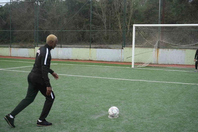 İbrahim Yattara, İstanbul’da Amatör Lig’de oynuyor
