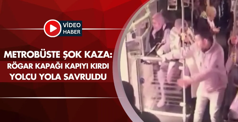 Metrobüste şok kaza: Rögar kapağı kapıyı kırdı