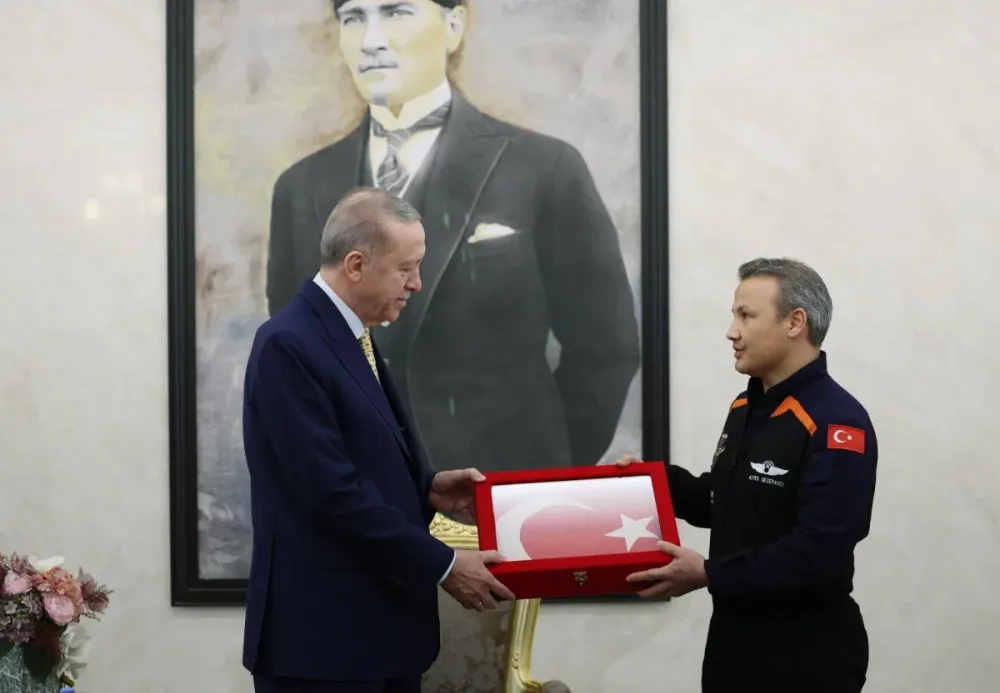 Erdoğan ve Gezeravcı Esenboğa