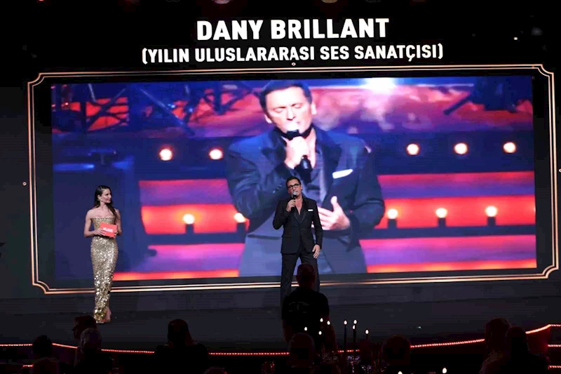 Türkiye’nin ’yıldız’ isimleri ödüllerini aldı
