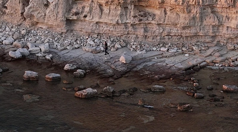 Bozcaada’da dün denizde kaybolan kadın aranıyor
