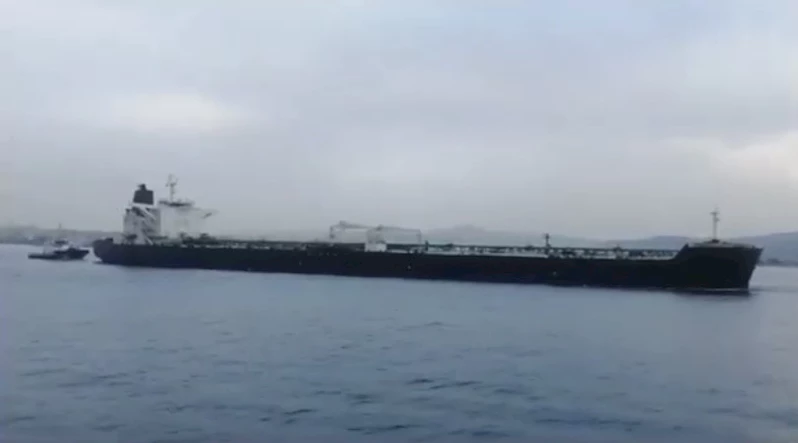 Çanakkale Boğazı’ndan geçen tanker makine arızası yaptı
