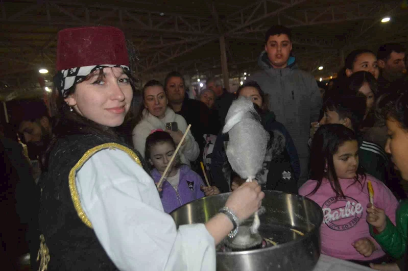 Ayvalık’ta Büyükşehir’in iftarına yoğun katılım
