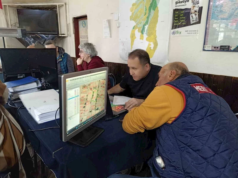 Bu projelerle küçük parseller birleştiriliyor, yolsuz araziler yola kavuşacak
