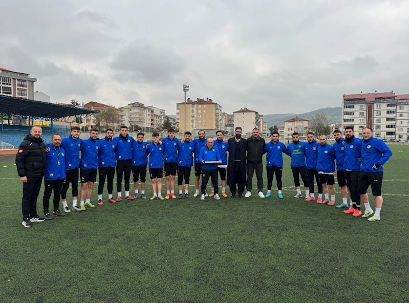 Söğütspor yönetimi, zorlu maç öncesi oyuncuların tüm alacaklarını ödedi
