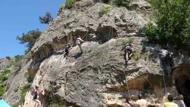 Nusret Kaya Tırmanış Şenliği’nin 6.’sı yapıldı
