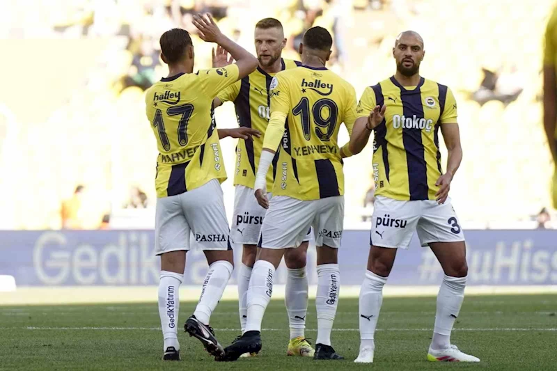 Fenerbahçe, evinde kazanarak sezonu bitirdi
