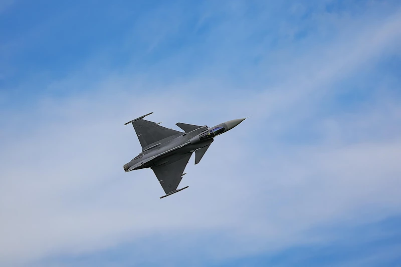 Ukrayna’dan Rusya’nın hava üslerine dron saldırısı
