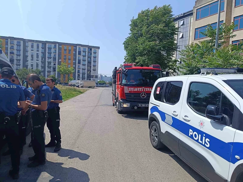 İş yerinden parasını alamayan kadın, kendini ve iş yerini yakmakla tehdit etti
