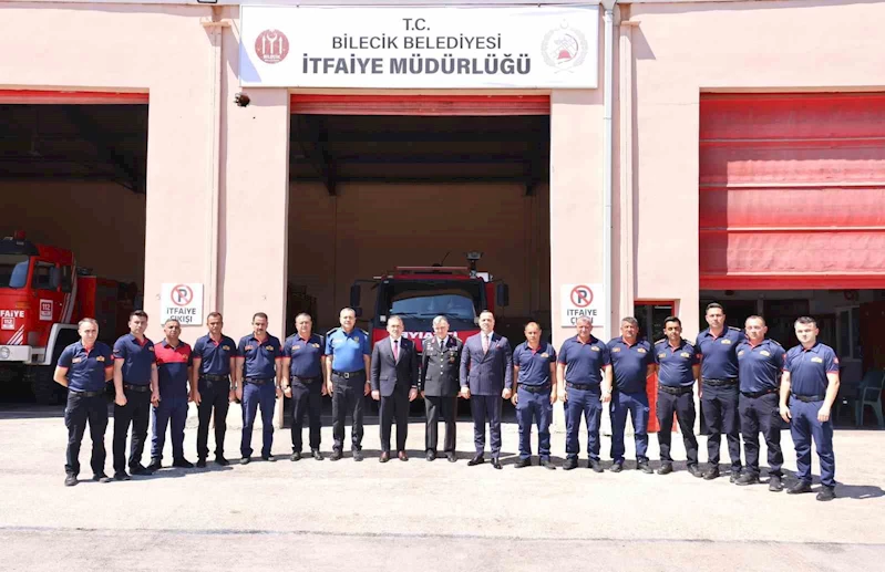 Bilecik Valisi Faik Oktay Sözer’den bayram ziyaretleri
