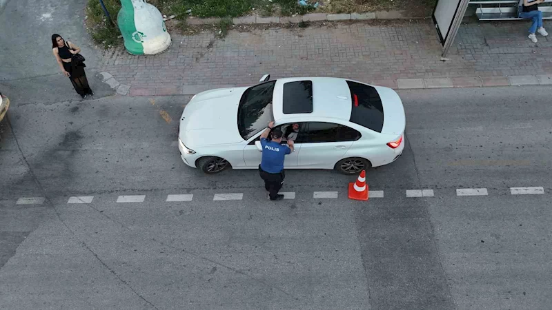 Edirne’de Kurban Bayramı’nda yüzlerce araç kontrol edildi
